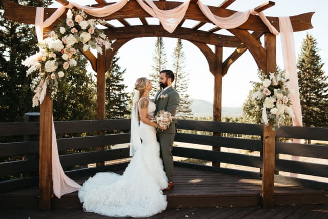 Floral design by Lily Luxe Floral