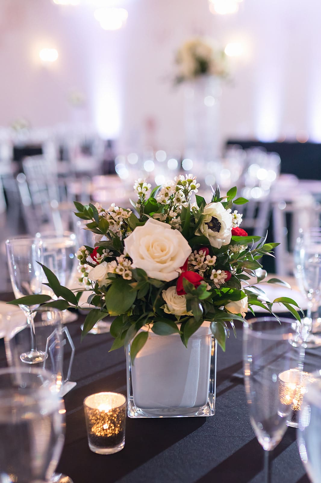 Wedding centerpiece arrangement